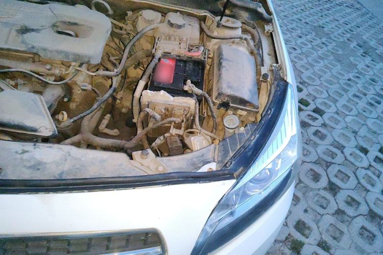 Used Chevrolet Malibu 2014 2.0L Automatic Comfort Edition Engine Bay Left