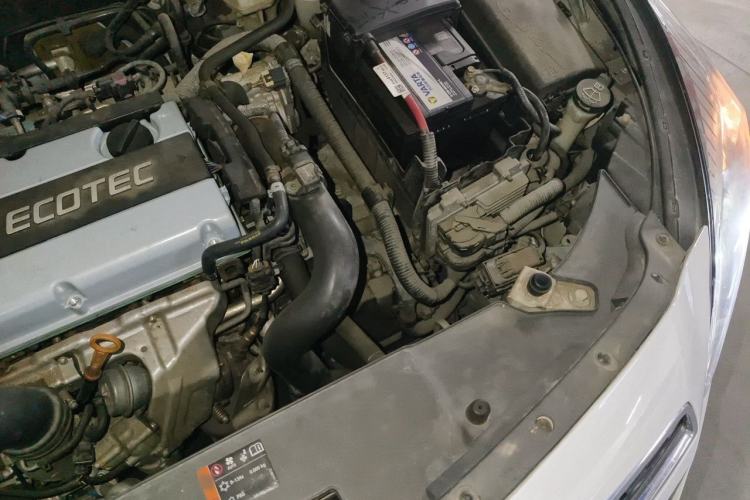 Used Chevrolet Malibu 2014 1.6T Automatic Comfort Edition Engine Bay Left