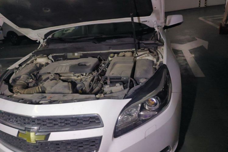 Used Chevrolet Malibu 2014 2.0L Automatic Luxury Edition Engine Bay Left