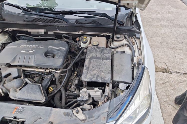 Used Chevrolet Malibu 2014 2.0L Automatic Comfort Edition Engine Bay Left