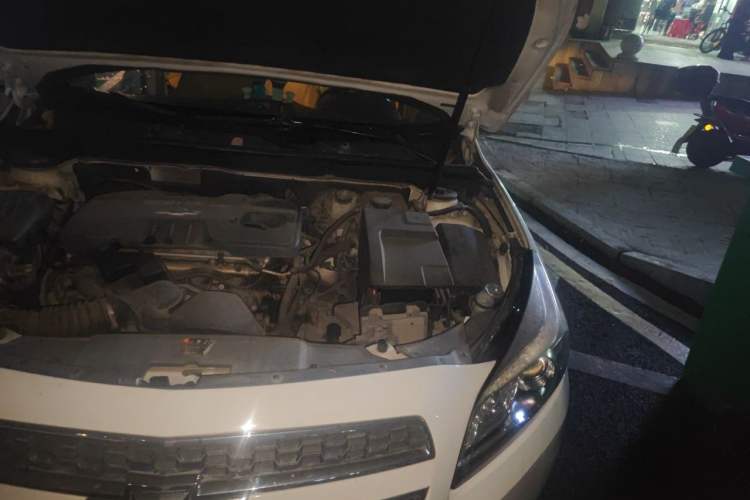 Used Chevrolet Malibu 2014 2.0L Automatic Luxury Edition Engine Bay Left