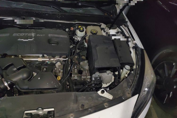 Used Chevrolet Malibu 2014 2.0L Automatic Comfort Edition Engine Bay Left