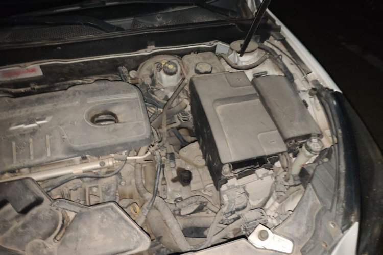 Used Chevrolet Malibu 2014 2.0L Automatic Luxury Edition Engine Bay Left