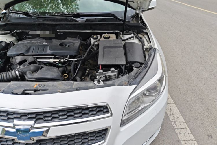Used Chevrolet Malibu 2014 2.0L Automatic Luxury Edition Engine Bay Left