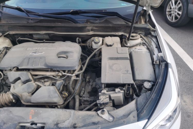Used Chevrolet Malibu 2014 2.0L Automatic Luxury Edition Engine Bay Left