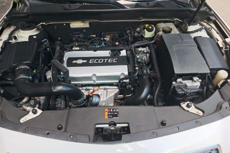 Used Chevrolet Malibu 2014 1.6T Automatic Comfort Edition Engine Bay