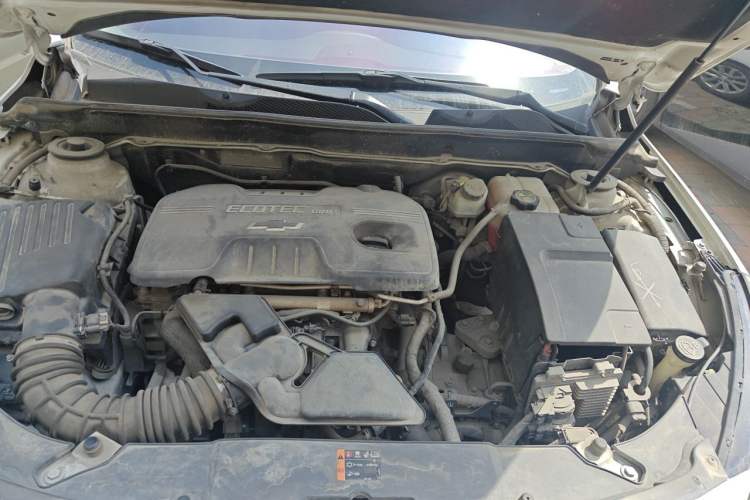 Used Chevrolet Malibu 2014 2.0L Automatic Luxury Edition Engine Bay