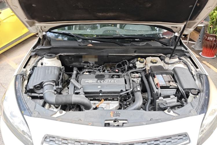 Used Chevrolet Malibu 2014 1.6T Automatic Comfort Edition Engine Bay