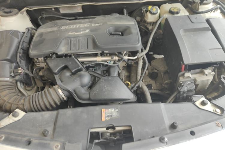 Used Chevrolet Malibu 2014 2.0L Automatic Luxury Edition Engine Bay