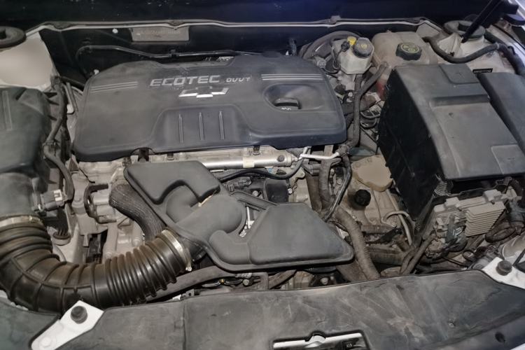 Used Chevrolet Malibu 2014 2.0L Automatic Luxury Edition Engine Bay