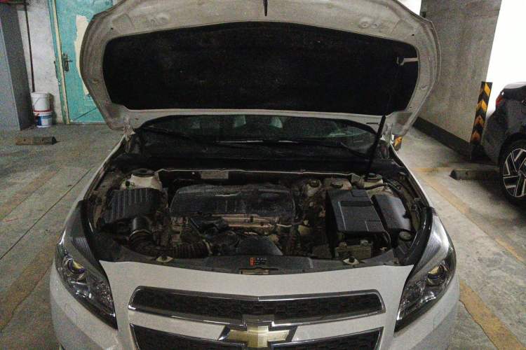 Used Chevrolet Malibu 2014 2.0L Automatic Luxury Edition Engine Bay