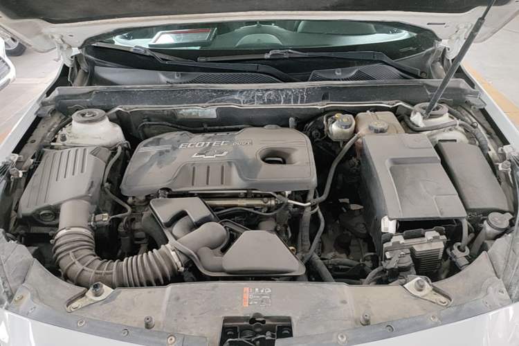 Used Chevrolet Malibu 2014 2.0L Automatic Luxury Edition Engine Bay