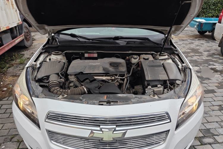 Used Chevrolet Malibu 2014 2.0L Automatic Comfort Edition Engine Bay