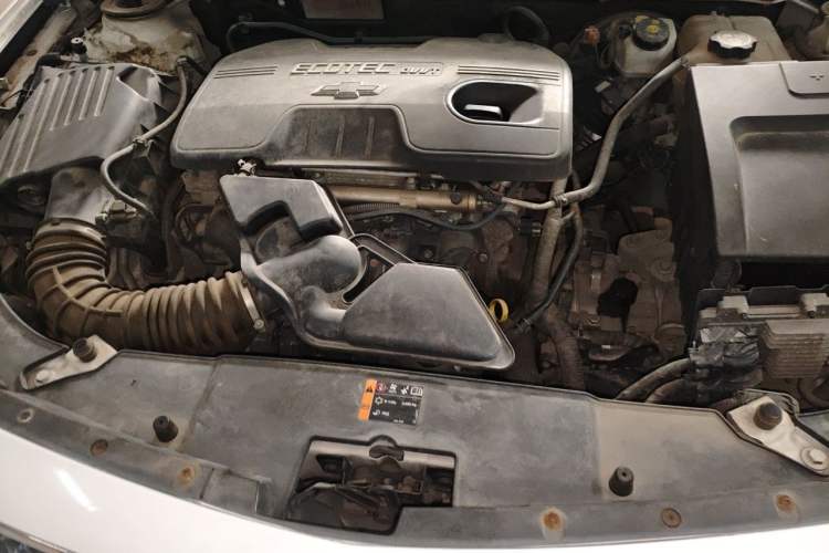 Used Chevrolet Malibu 2014 2.0L Automatic Comfort Edition Engine Bay