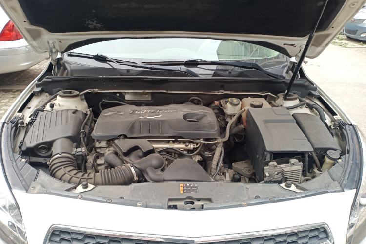 Used Chevrolet Malibu 2014 2.0L Automatic Comfort Edition Engine Bay
