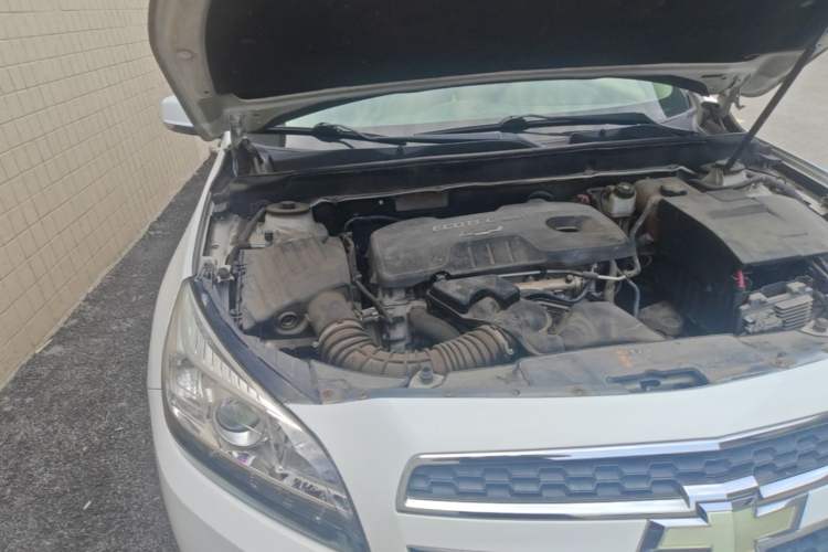 Used Chevrolet Malibu 2014 2.0L Automatic Comfort Edition Engine Bay Right