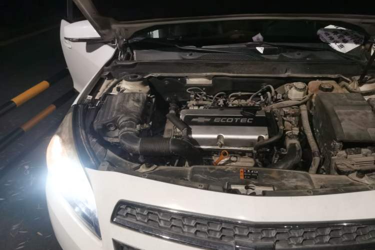 Used Chevrolet Malibu 2014 1.6T Automatic Comfort Edition Engine Bay Right