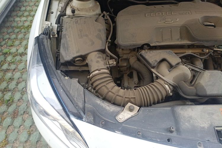 Used Chevrolet Malibu 2014 2.0L Automatic Luxury Edition Engine Bay Right