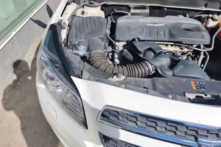 Used Chevrolet Malibu 2014 2.0L Automatic Luxury Edition Engine Bay Right