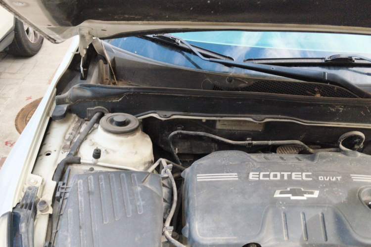 Used Chevrolet Malibu 2014 2.0L Automatic Comfort Edition Engine Bay Right