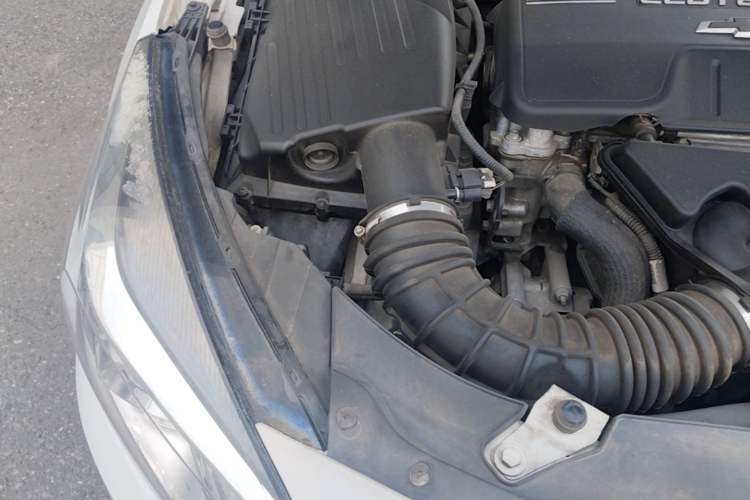 Used Chevrolet Malibu 2014 2.0L Automatic Luxury Edition Engine Bay Right