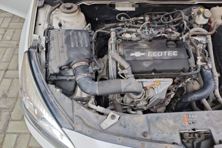 Used Chevrolet Malibu 2014 1.6T Automatic Comfort Edition Engine Bay Right