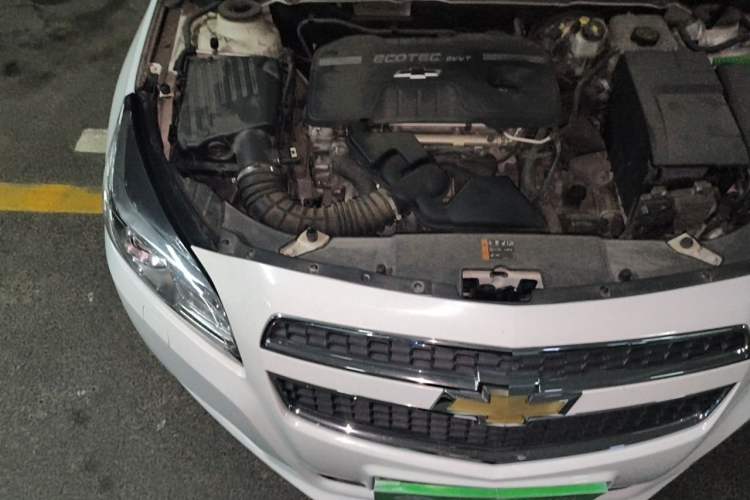 Used Chevrolet Malibu 2014 2.0L Automatic Luxury Edition Engine Bay Right