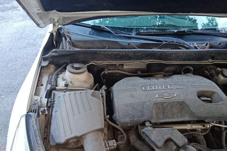 Used Chevrolet Malibu 2014 2.0L Automatic Comfort Edition Engine Bay Right