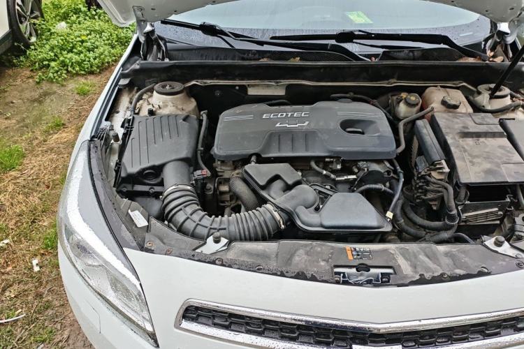 Used Chevrolet Malibu 2014 2.4L Automatic Luxury Edition Engine Bay Right