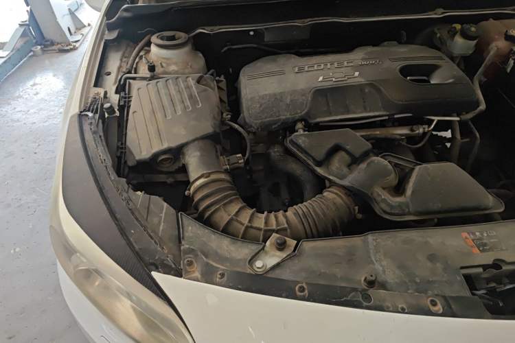 Used Chevrolet Malibu 2014 2.0L Automatic Luxury Edition Engine Bay Right