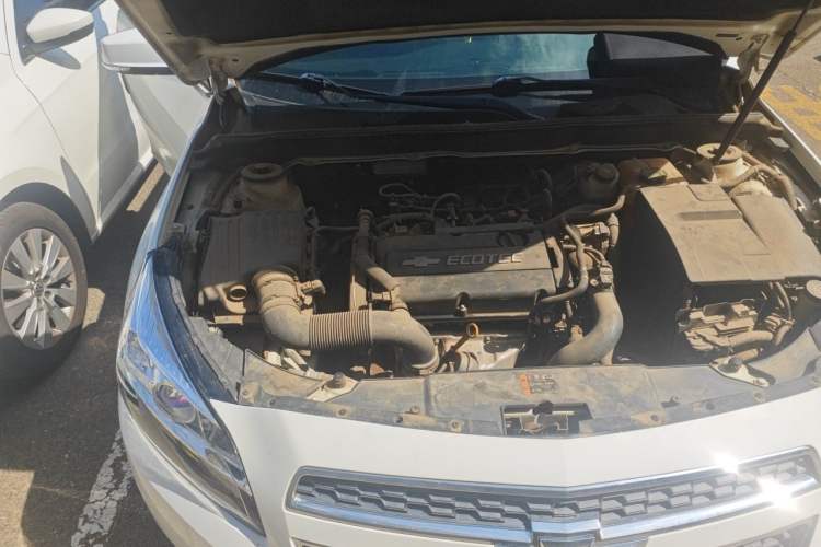 Used Chevrolet Malibu 2014 1.6T Automatic Comfort Edition Engine Bay Right