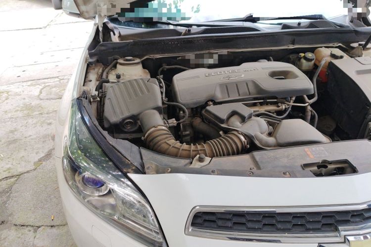 Used Chevrolet Malibu 2014 2.0L Automatic Luxury Edition Engine Bay Right