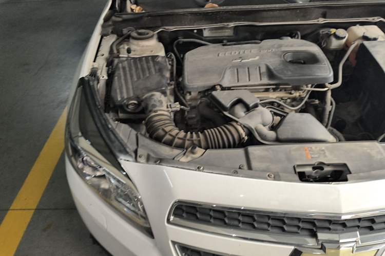 Used Chevrolet Malibu 2014 2.0L Automatic Luxury Edition Engine Bay Right