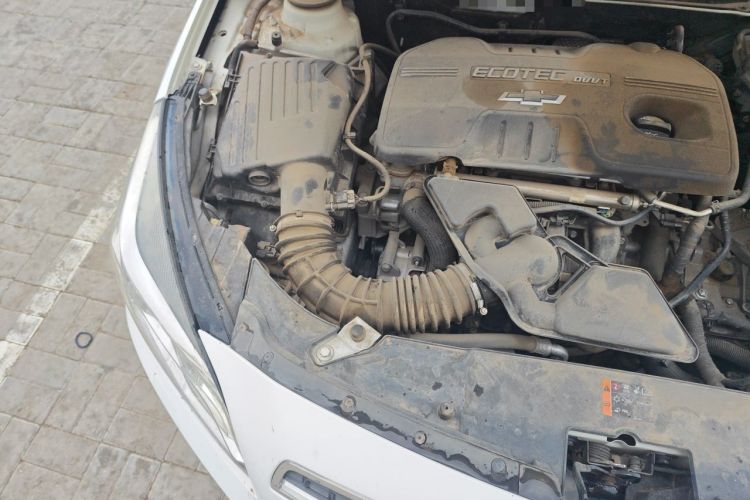 Used Chevrolet Malibu 2014 2.0L Automatic Luxury Edition Engine Bay Right