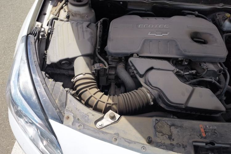 Used Chevrolet Malibu 2014 2.4L Automatic Luxury Edition Engine Bay Right