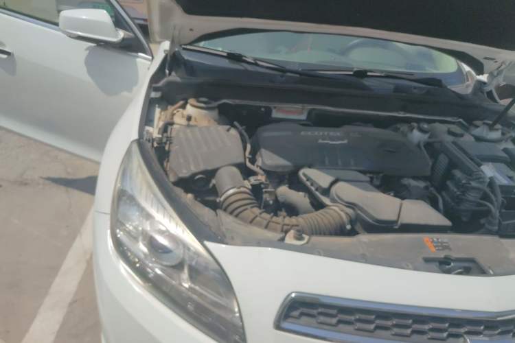 Used Chevrolet Malibu 2014 2.4L Automatic Luxury Edition Engine Bay Right