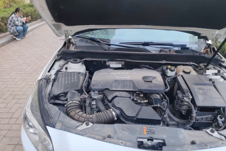 Used Chevrolet Malibu 2014 2.4L Automatic Luxury Edition Engine Bay Right