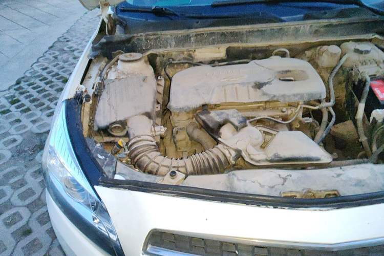 Used Chevrolet Malibu 2014 2.0L Automatic Comfort Edition Engine Bay Right