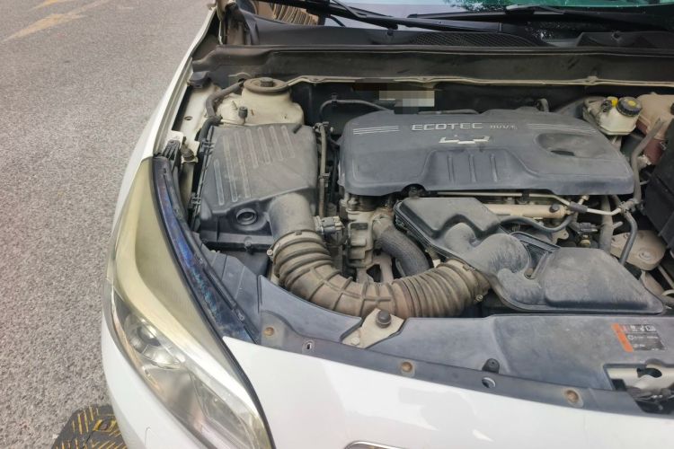 Used Chevrolet Malibu 2014 2.0L Automatic Luxury Edition Engine Bay Right