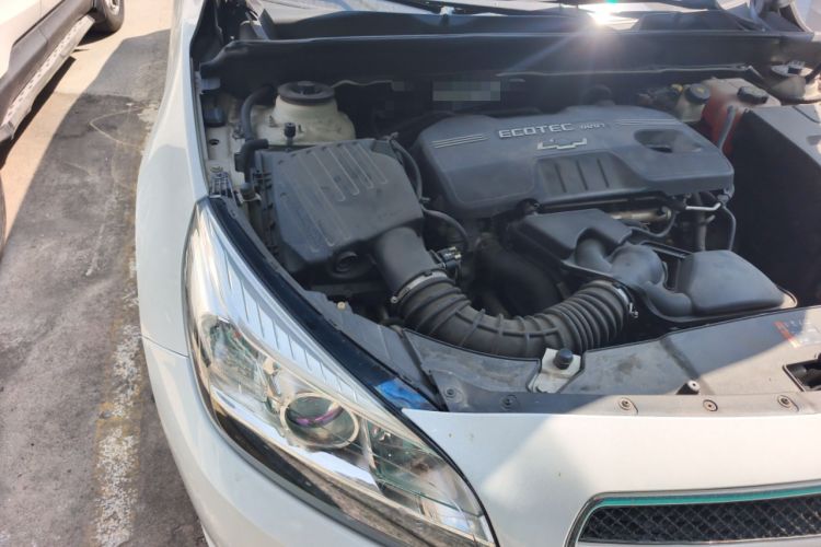 Used Chevrolet Malibu 2014 2.0L Automatic Comfort Edition Engine Bay Right
