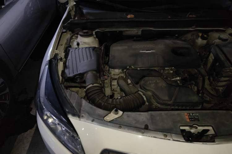 Used Chevrolet Malibu 2014 2.4L Automatic Luxury Edition Engine Bay Right