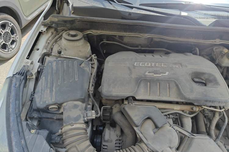 Used Chevrolet Malibu 2014 2.0L Automatic Luxury Edition Engine Bay Right