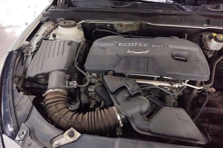 Used Chevrolet Malibu 2014 2.0L Automatic Luxury Edition Engine Bay Right
