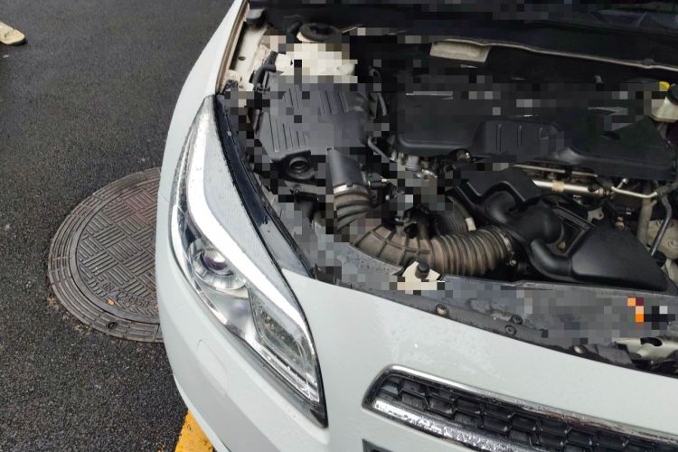 Used Chevrolet Malibu 2014 2.0L Automatic Luxury Edition Engine Bay Right