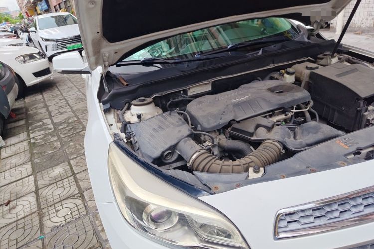 Used Chevrolet Malibu 2014 2.0L Automatic Luxury Edition Engine Bay Right