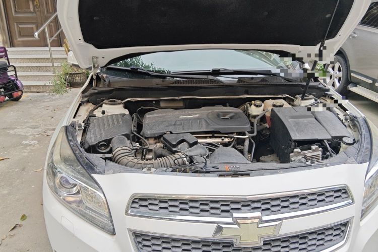 Used Chevrolet Malibu 2014 2.0L Automatic Luxury Edition Engine Bay Right
