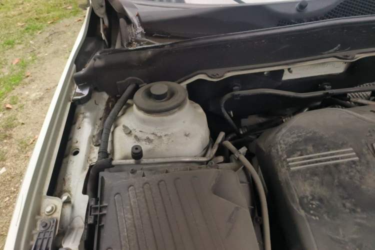 Used Chevrolet Malibu 2014 2.0L Automatic Luxury Edition Engine Bay Right