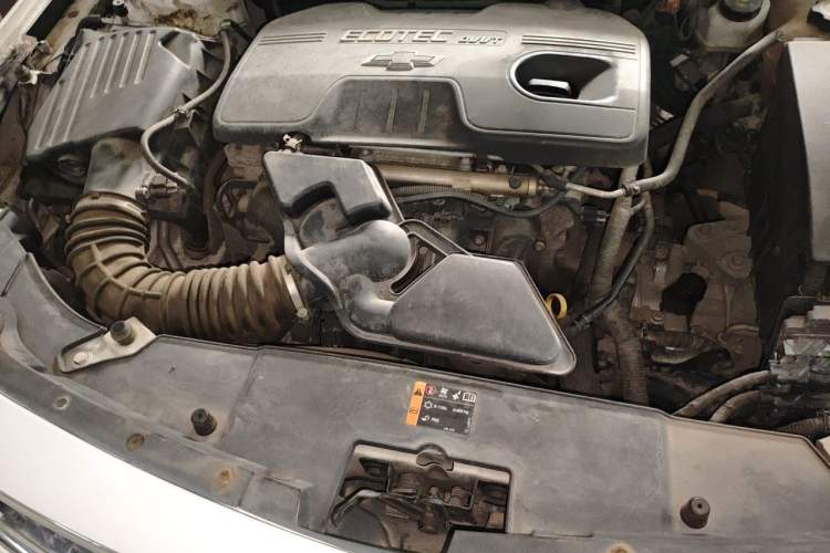 Used Chevrolet Malibu 2014 2.0L Automatic Comfort Edition Engine Bay Right