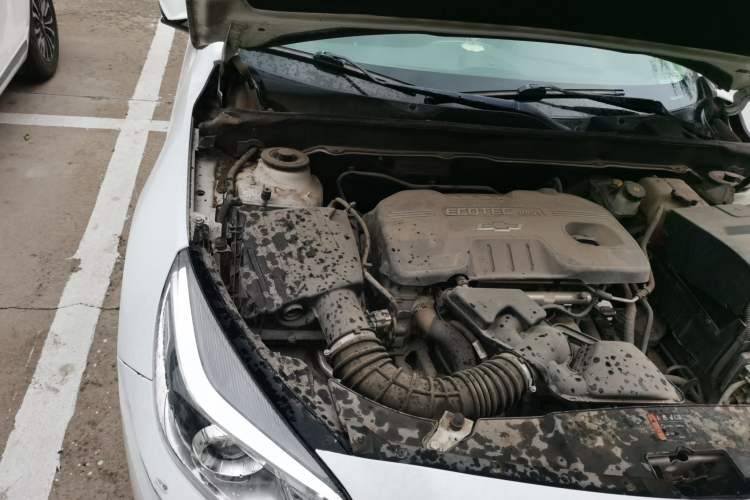 Used Chevrolet Malibu 2014 2.0L Automatic Luxury Edition Engine Bay Right