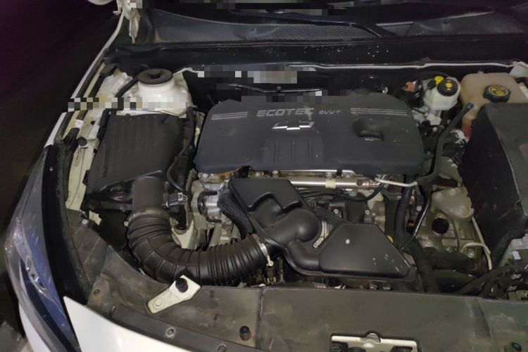 Used Chevrolet Malibu 2014 2.0L Automatic Comfort Edition Engine Bay Right